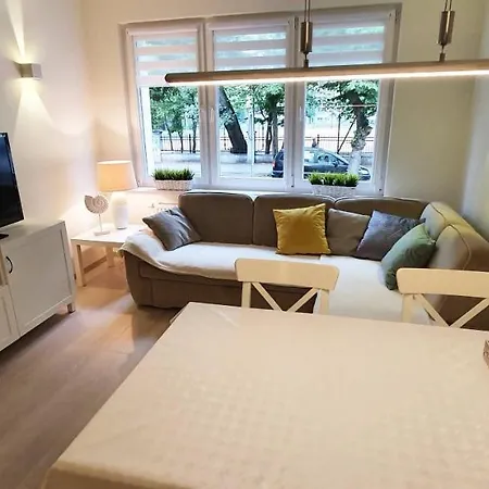 アパート Solano シフィノウイシチェ